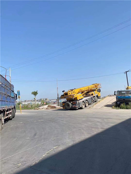 分宜县25吨吊车的租赁价格大概是多少？